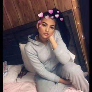 Meet your Posher, Luzellis